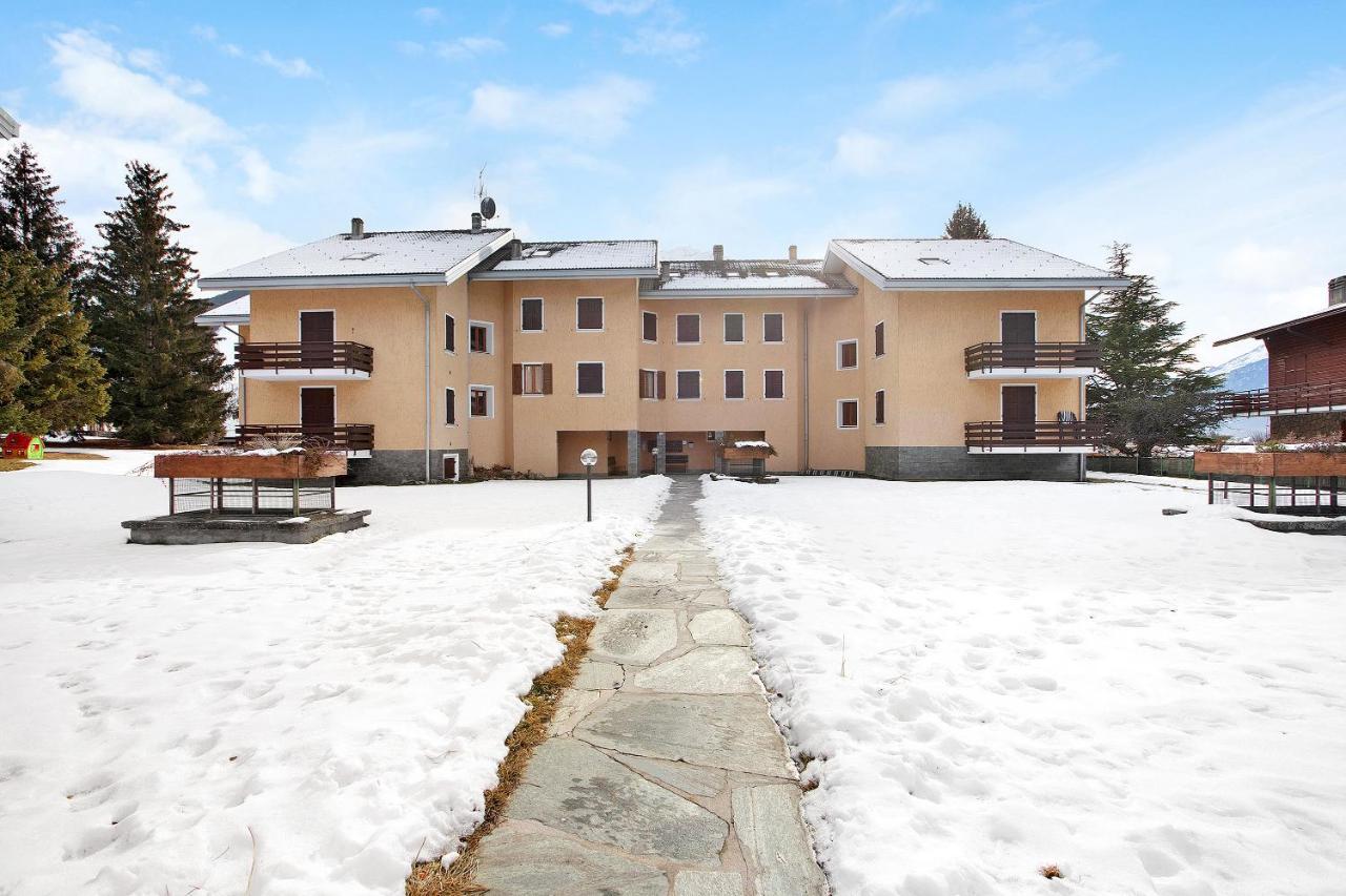 Condominio Solena Борміо Екстер'єр фото