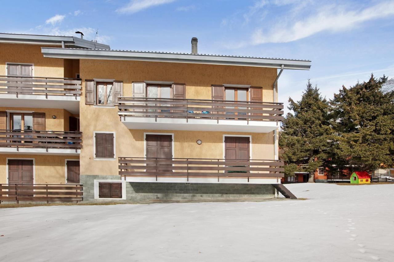 Condominio Solena Борміо Екстер'єр фото